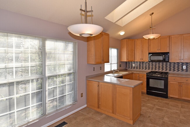 Photo - 6803 Woodstone Pl