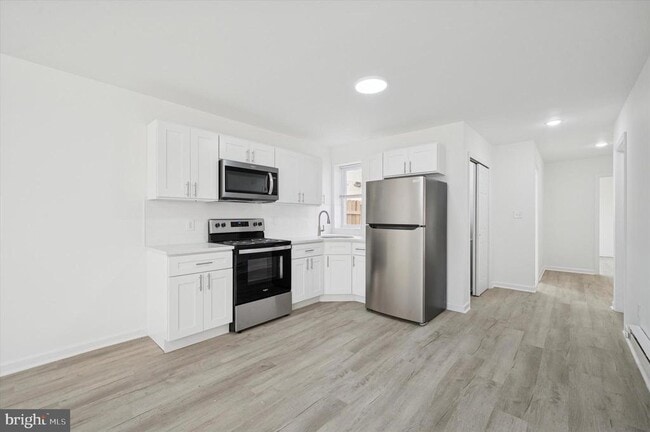 Photo - 3121 W Cumberland St