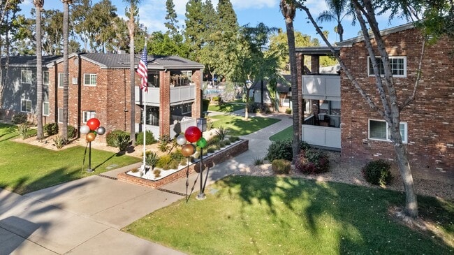 Countrywood Apartments