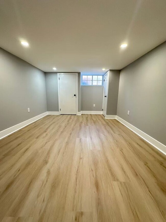 Photo - 2B1.5B house in Lower Moyamensing area Available NOW