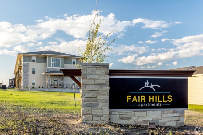 Building Photo - Fair Hills Rental