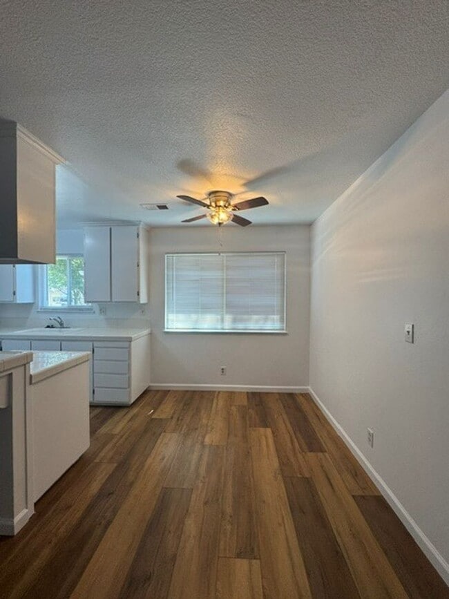 Photo - Beautifully Upgraded, 2 Bedroom 1 Bath Condo In a Great Location in South San Jose Unit 4