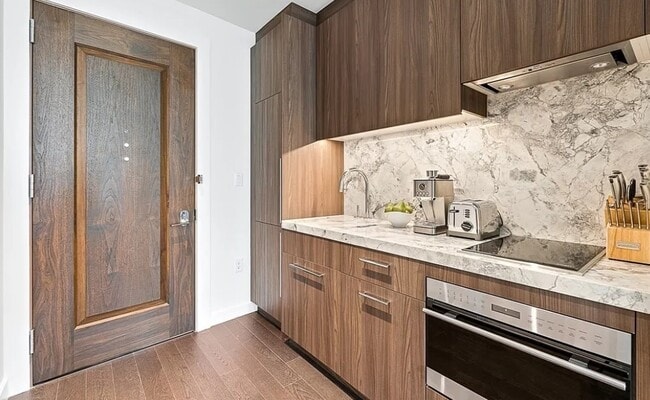 Building Photo - 219 W 81st St Unit 4F Rental