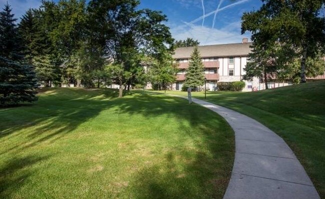 Photo - English Meadows Apartments