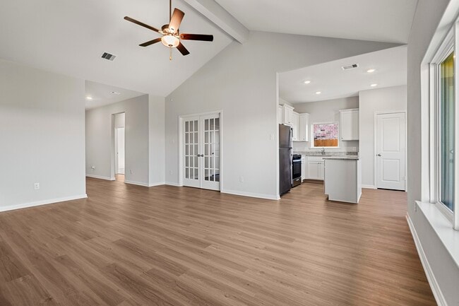 Photo - 405 San Miguel Crk Dr