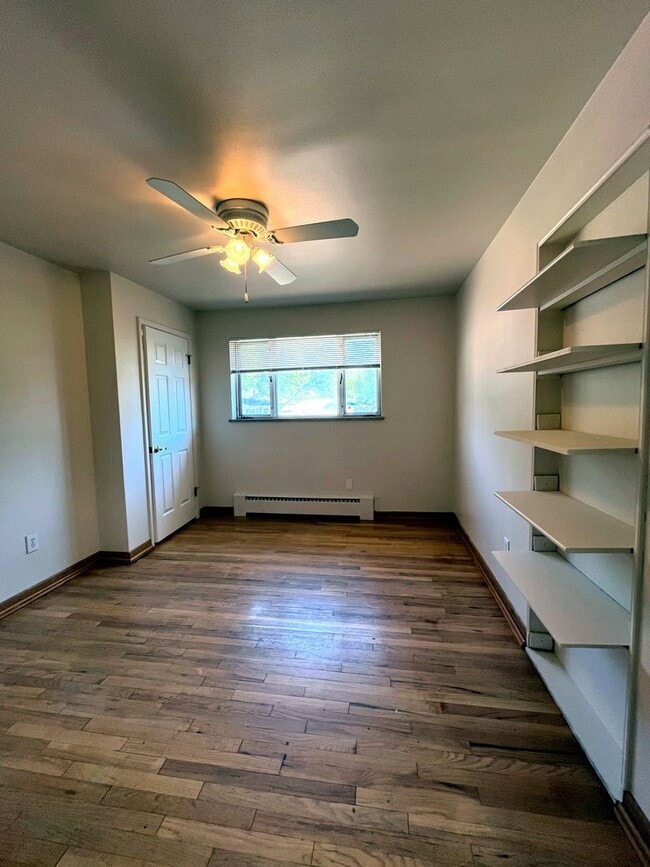 Photo - HUGE 4bd 4bth with Finished Basement and 2 Kitchens!!