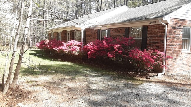 3 Bedroom 2 bath Brick Ranch on 7.9 Acres ... - 3 Bedroom 2 bath Brick Ranch on 7.9 Acres ... House