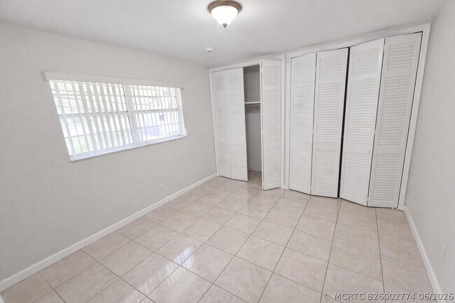 Photo - 3709 Tyler St