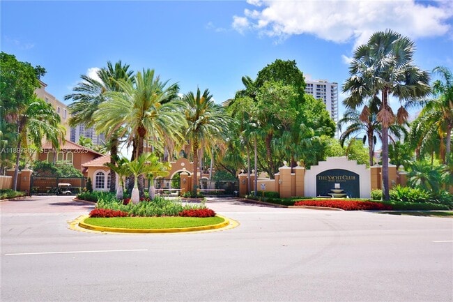 Photo - 19501 E Country Club Dr Unidad 9404