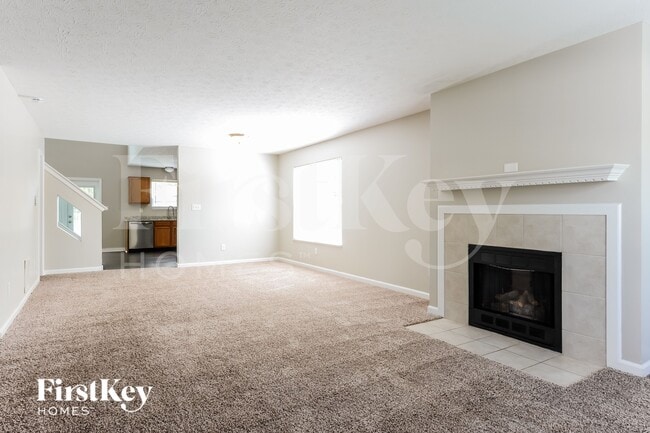 Photo - 7025 Village Oaks Dr