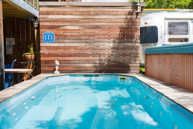 Photo - 128 S Cortez St