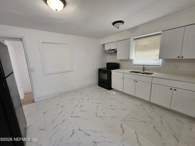 Photo - 2269 Hartridge St