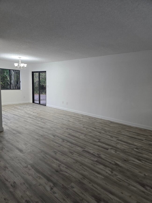 Photo - 1418 Paley Cir SE