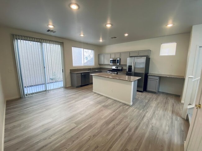 Photo - Gorgeous two story home with 3 bedrooms/3 baths within a gated community in the SW area.