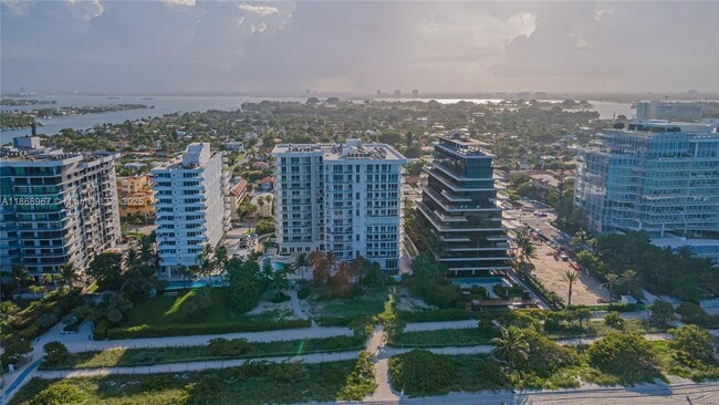 Building Photo - 8925 Collins Ave Unit 4D Rental