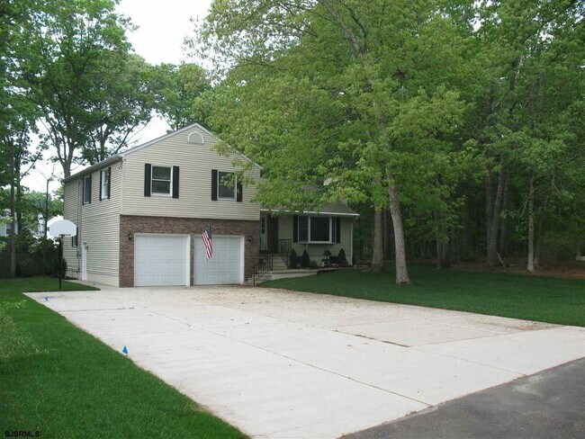 Photo - 13 Erma Dr