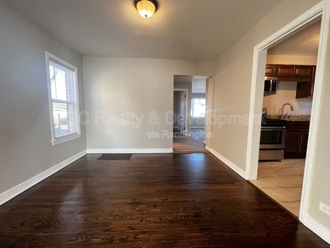 Photo - 9121 S Utica Ave