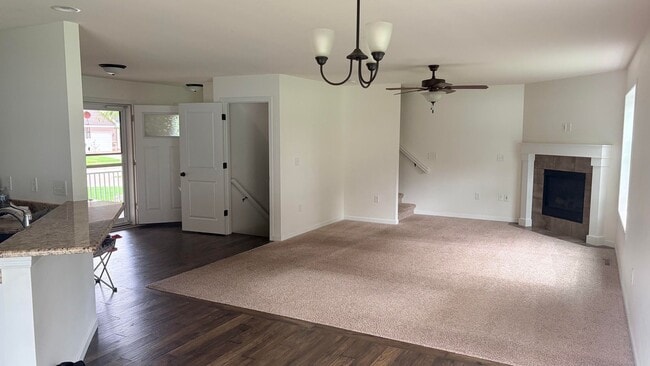 7432 Westfield Dr NE