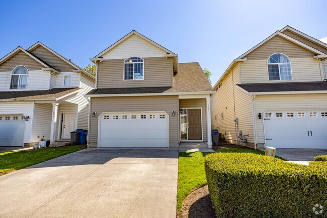 Building Photo - Three bedroom home in Orchards. - JUST UPD...