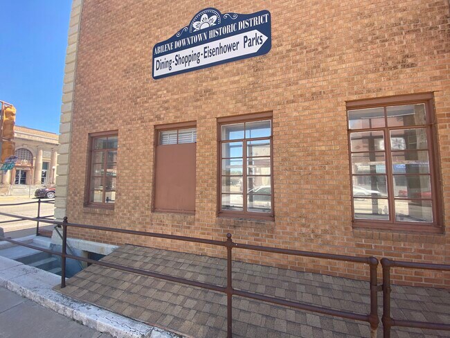 Photo - 200 N Buckeye Ave Apartamentos Unidad 200 N Buckeye