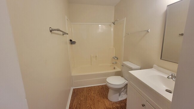 Photo - Spacious Townhome!