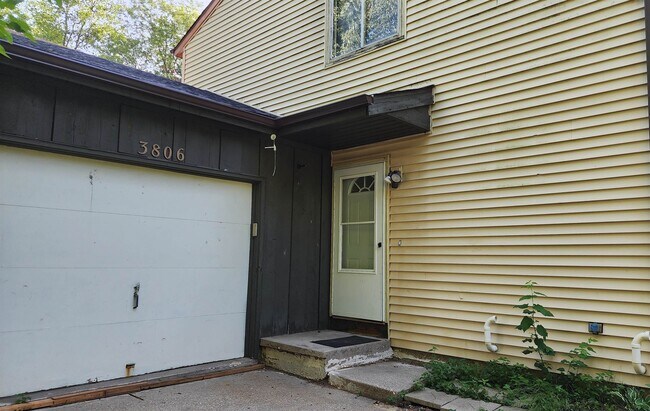 Photo - 3806 Sunbrook Rd