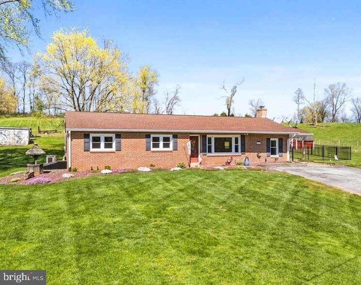 Photo - 12734 Woodsboro Pike