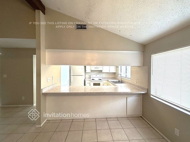 Photo - 2501 E Timberlane Dr