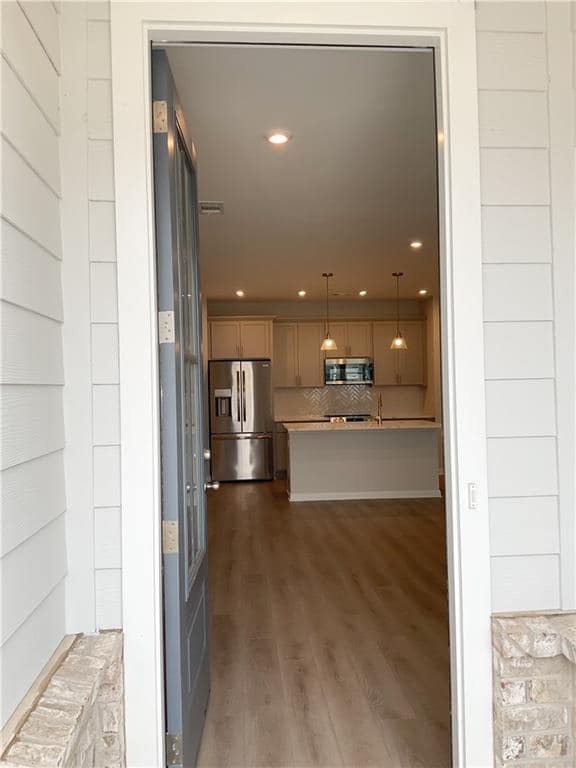 Photo - 493 Crown Dr