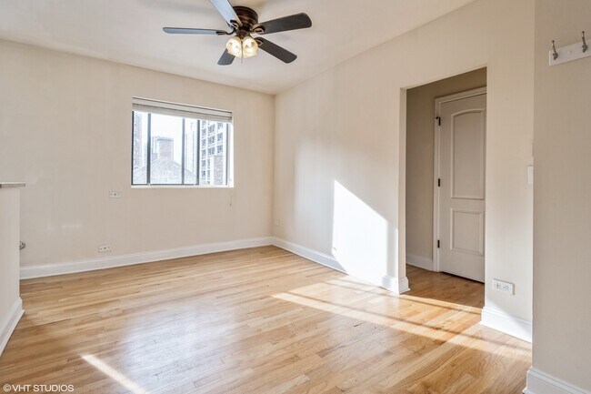 Photo - 1430 N Dearborn St Unidad 512