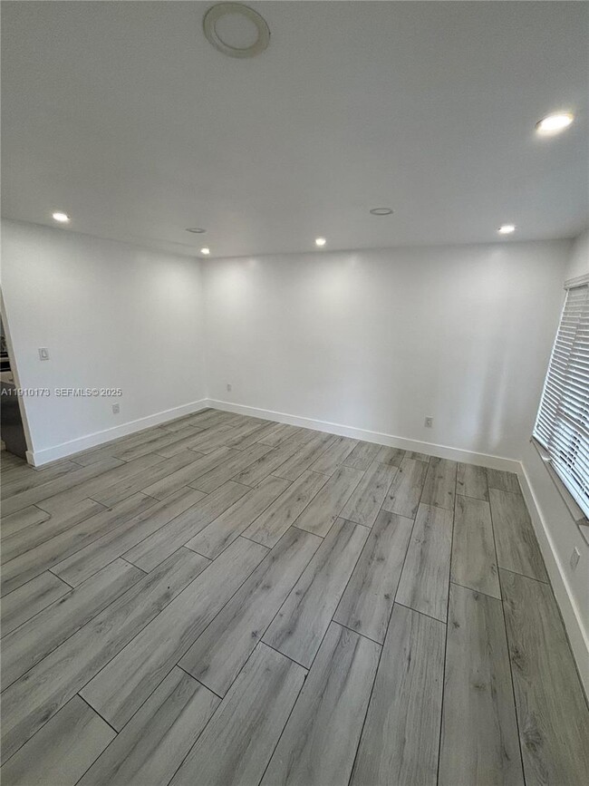 Photo - 17110 NW 11th Ave