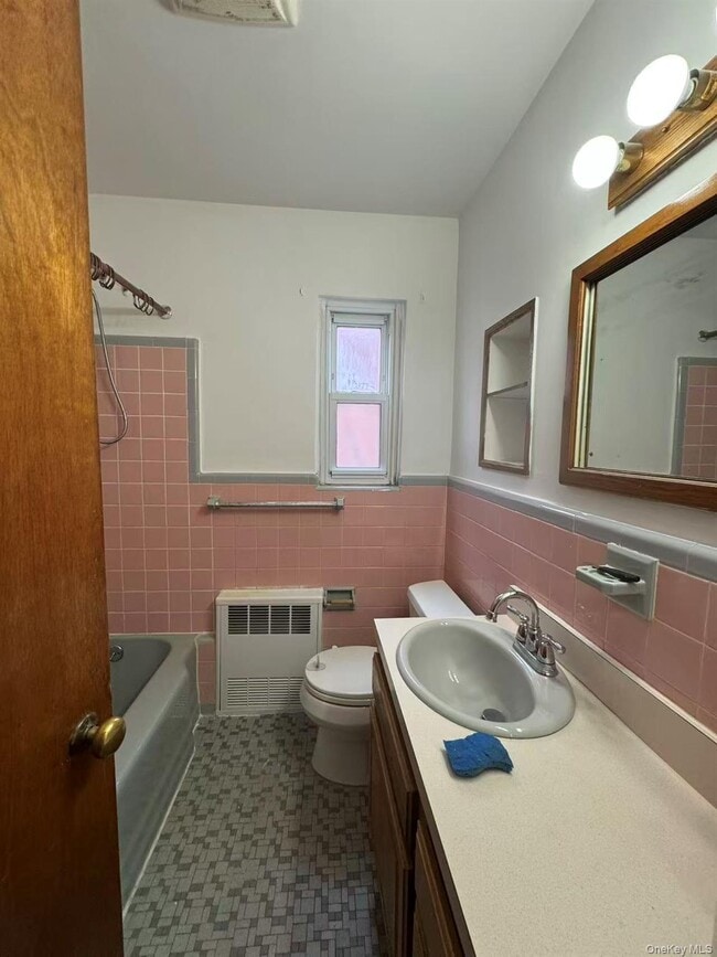 Photo - 52-02 62nd St Unidad 2FL