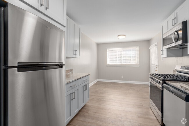 1BR, 1BA - 782SF - Kitchen