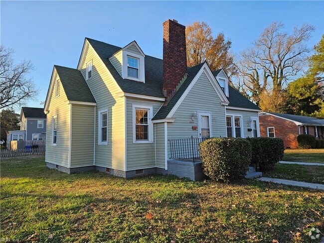 Building Photo - 2228 Lansing Ave Rental