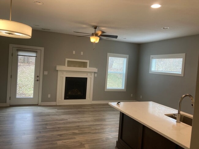 Photo - 916-918 9th Street Unit 916 9th St