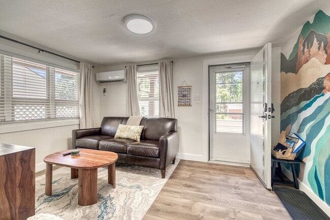 Photo - 2818 Rose Hill St Unidad ID1324052P