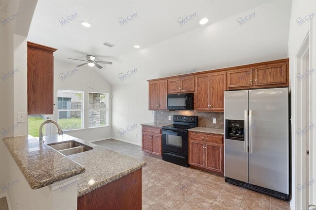 Photo - 1904 Louis Miller Dr