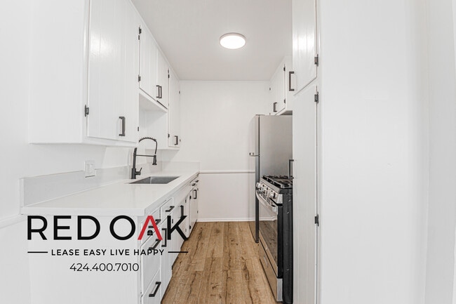 Photo - 820 S Gramercy Pl Unit 11