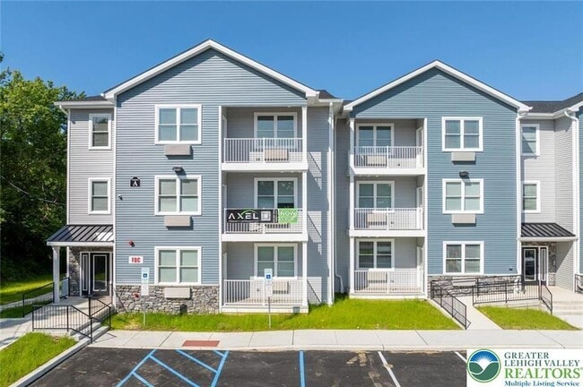 Photo - 948 N Front St