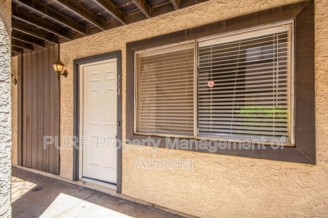 Photo - 700 W University Dr Unidad #114