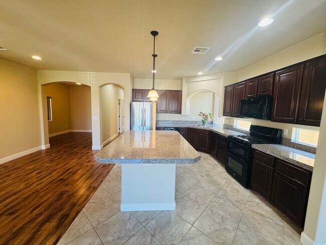 Photo - 4-bedroom house for rent in Highlands Ranch!
