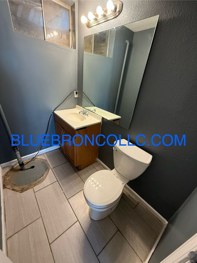 Photo - Newly renovated 2 bedroom with fresh paint...