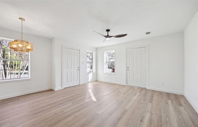 Photo - 2222 N Hickory St