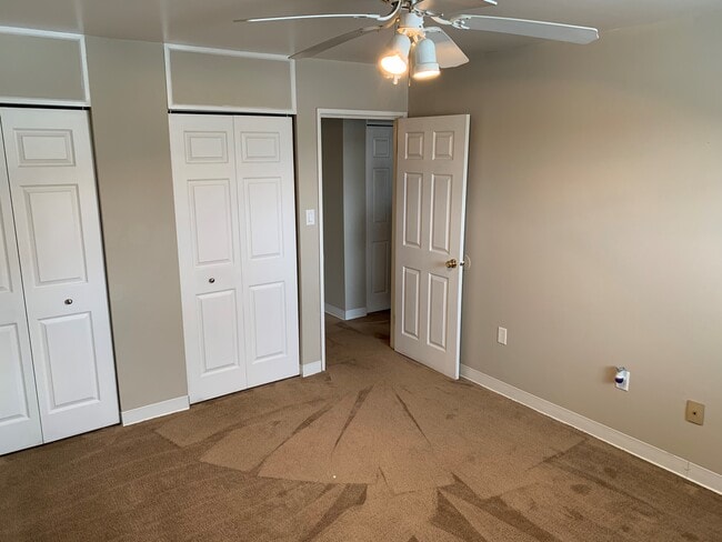 Photo - Royal Jameson