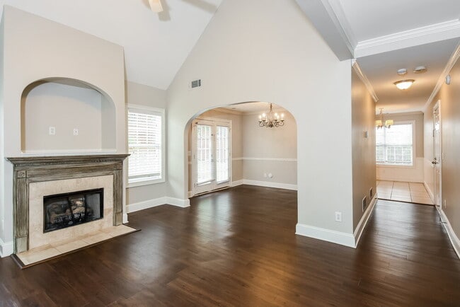 Photo - 204 Providence Dr