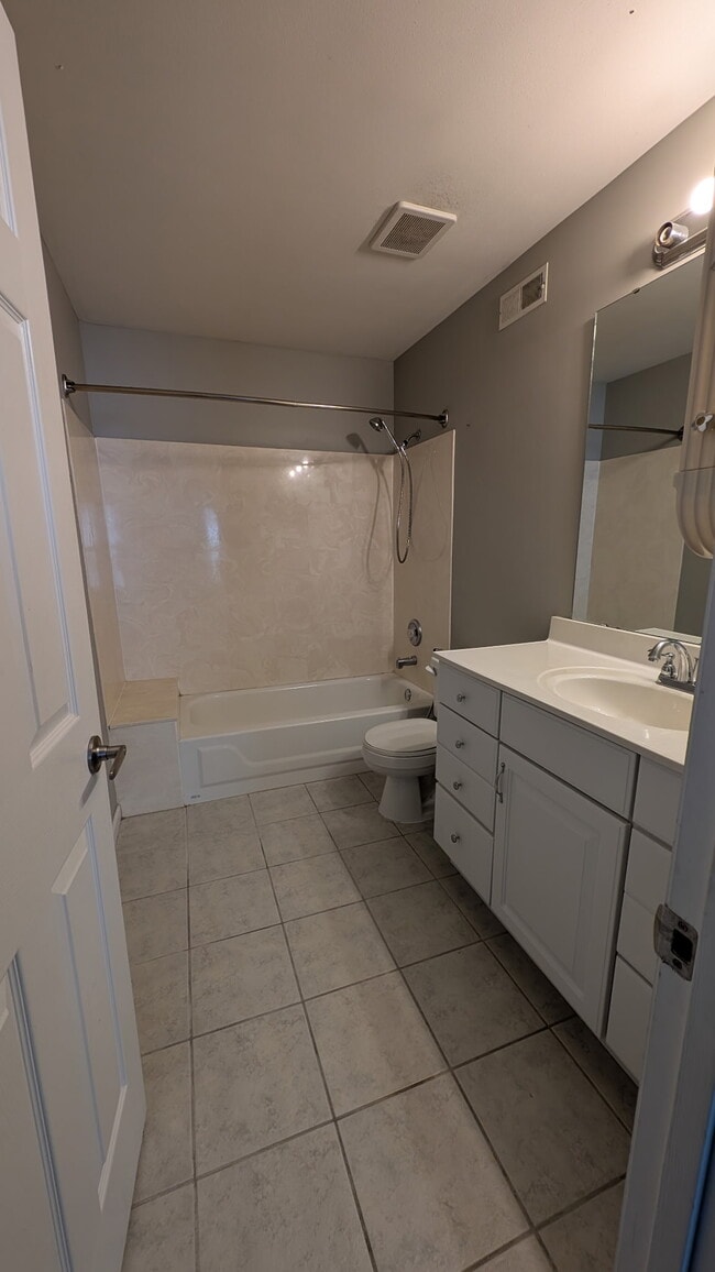 Photo - 1408 Summertree Springs Ave Unit I