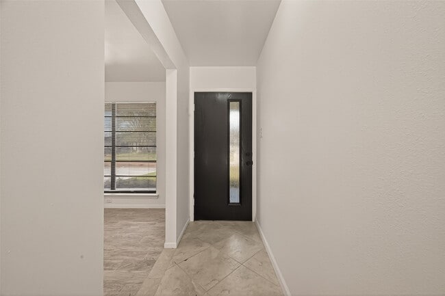 Photo - 5523 Kuldell Dr