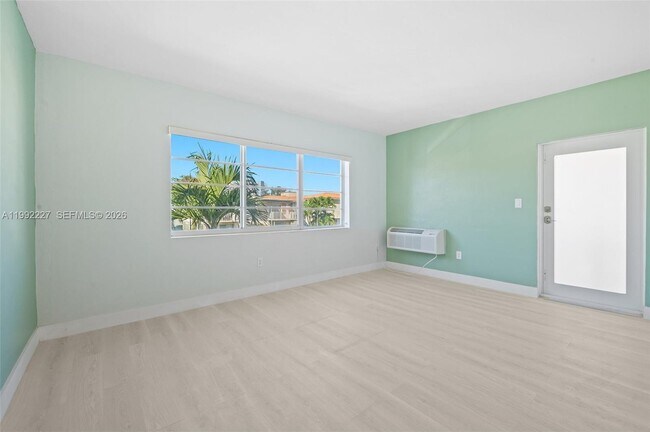 7315 Byron Ave Unit 10