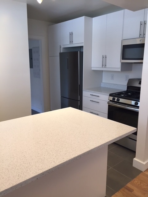 1580 Kitchen
