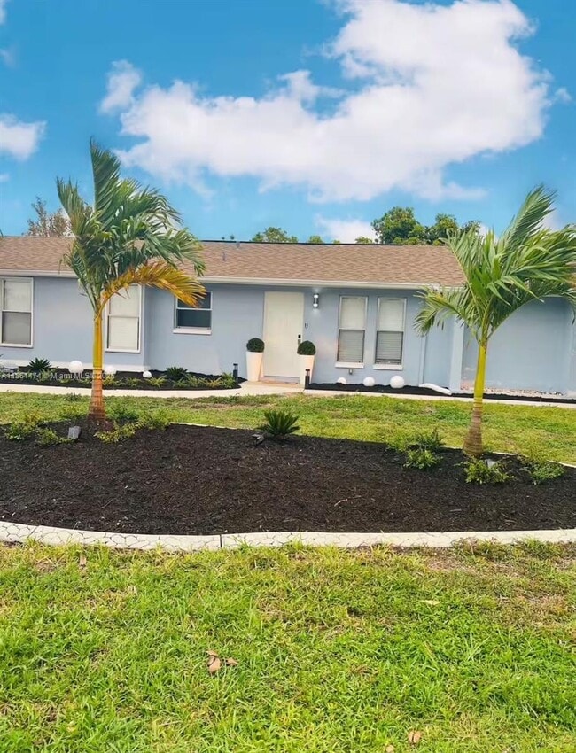 Building Photo - 228 SW 43rd Ln Rental